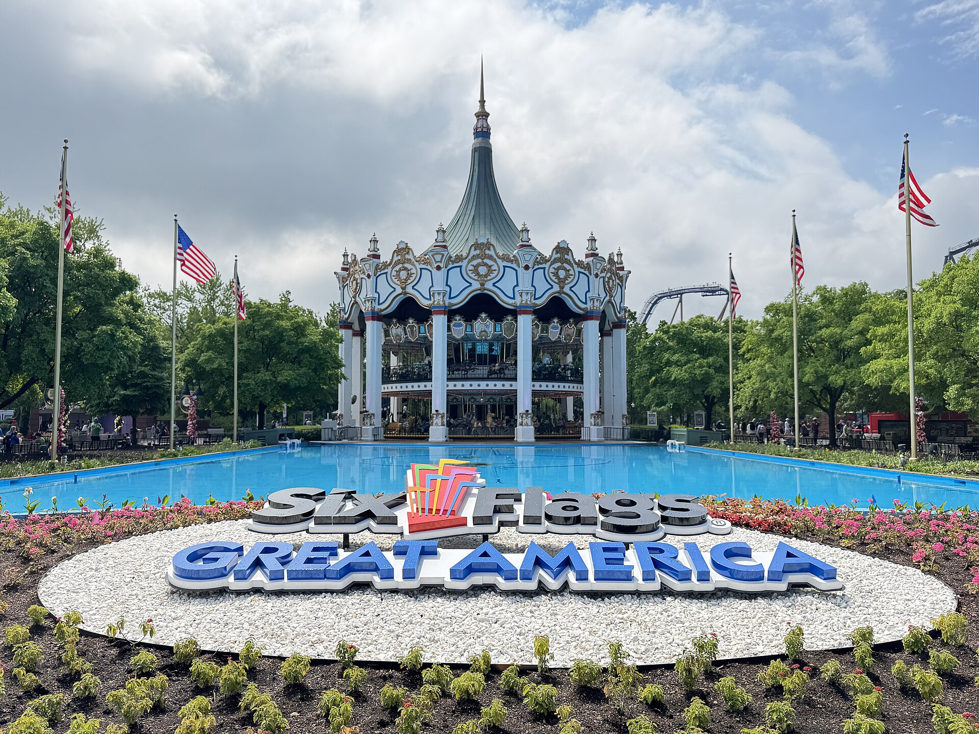 Hurricane Harbor Chicago