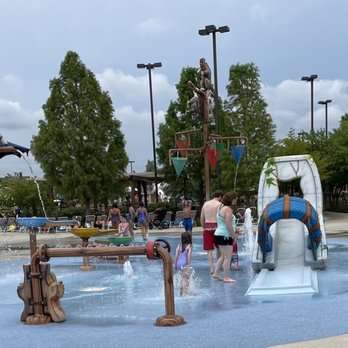 Cypress Cove Family Aquatic Park